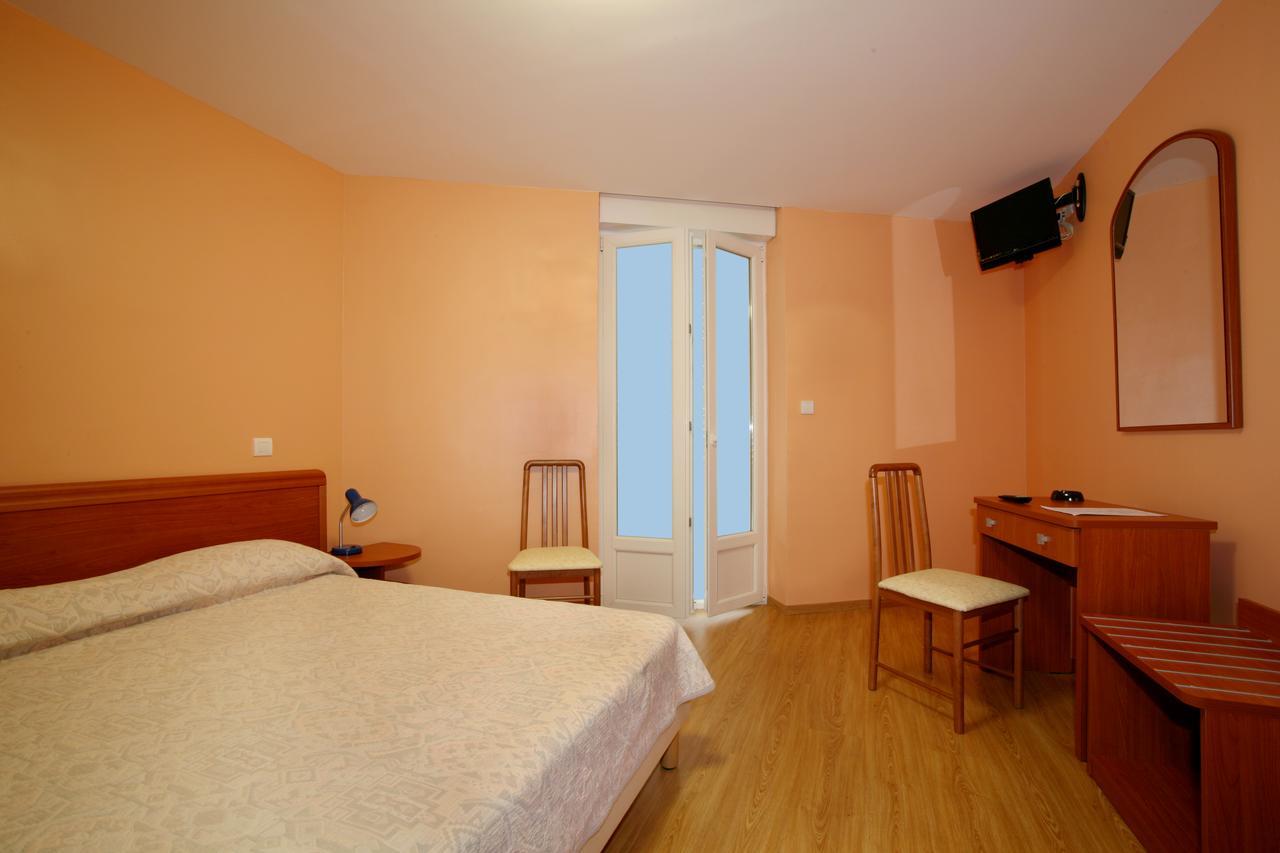 Hotel Le Dauphin Ajaccio  Dış mekan fotoğraf