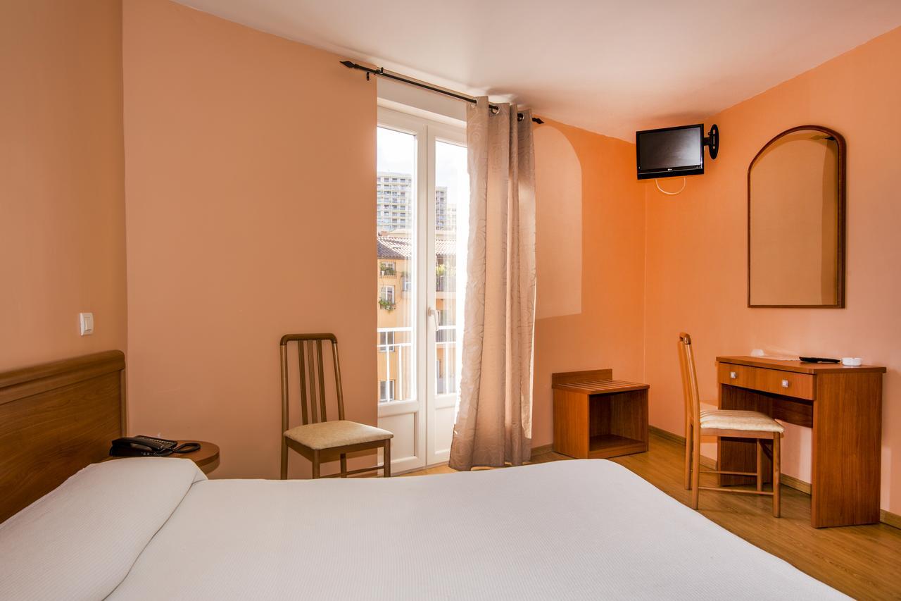 Hotel Le Dauphin Ajaccio  Dış mekan fotoğraf