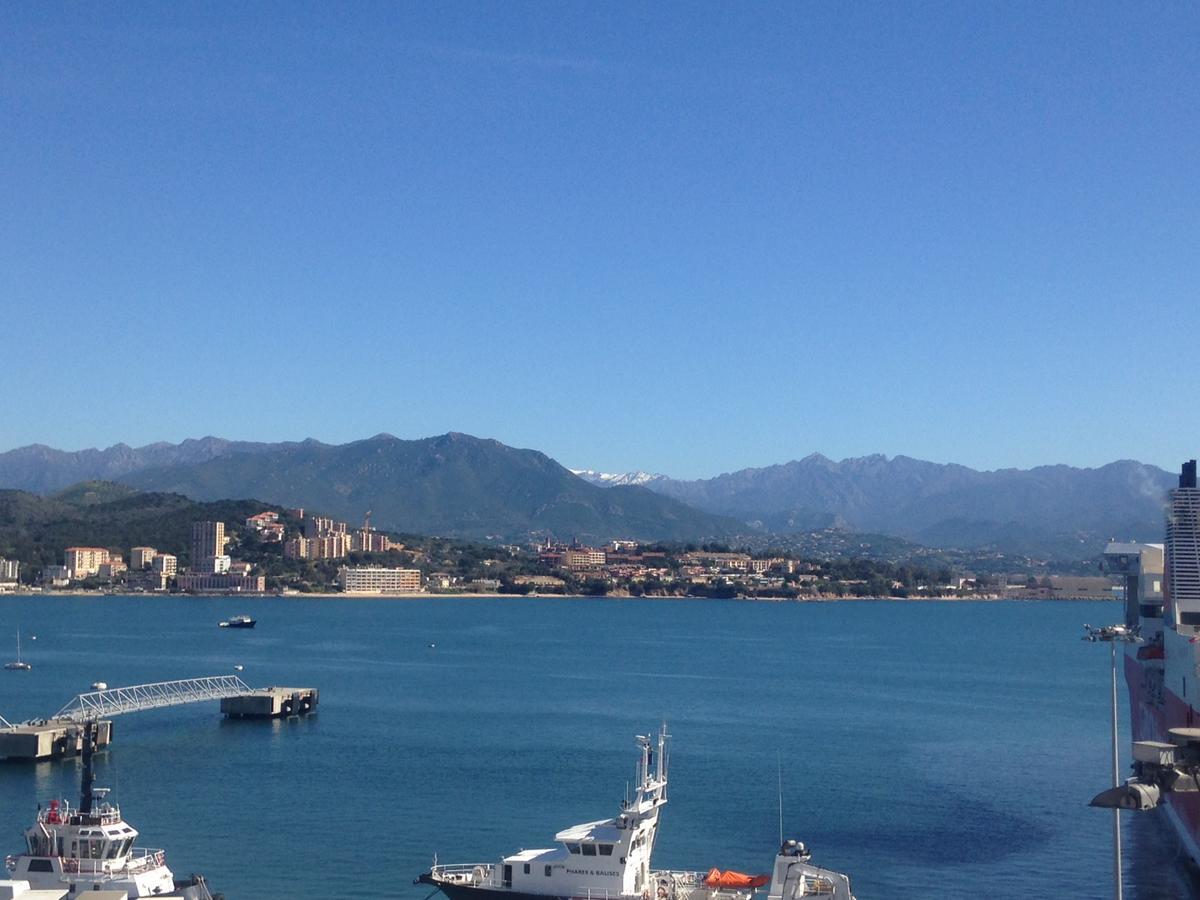 Hotel Le Dauphin Ajaccio  Dış mekan fotoğraf